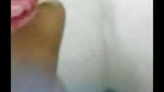 स्तन, हाथ और हिंदी में सेक्सी वीडियो फुल मूवी पैर के बीच खड़े मुर्गा हैंडजॉब