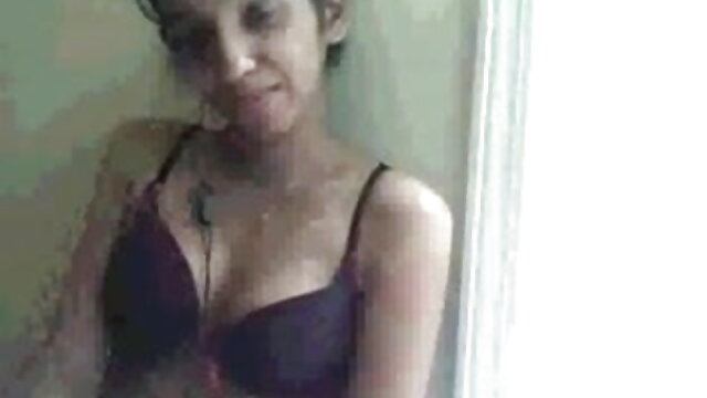 मोज़ा में एक पतली फूहड़ ने फुल सेक्सी मूवी वीडियो में उत्साहित किया और कोनी को उसके दोस्त बना दिया