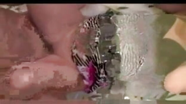 स्लिम ब्रुनेट प्यार थ्रीसम साथ हिंदी वीडियो फुल मूवी सेक्सी एक आदमी