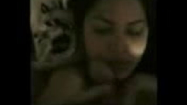 मोज़ा में श्यामला धीरे से उसकी बिल्ली में सेक्स फुल मूवी सेक्सी हिंदी से विलाप करती है