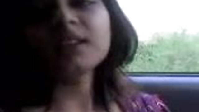 रूसी लचीली लड़की एक आदमी हिंदी में सेक्सी वीडियो फुल मूवी को चालू करती है