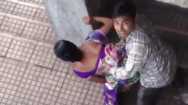 नग्न श्यामला डिक पर phallus हिंदी सेक्सी पिक्चर फुल मूवी वीडियो और कूदता बेकार है