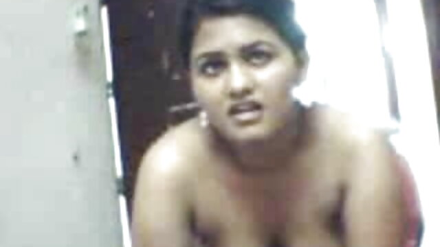 दुल्हन हिंदी सेक्सी फुल मूवी ने अपने पति के फालूस का हस्तमैथुन किया और उसकी चूत को सहलाया